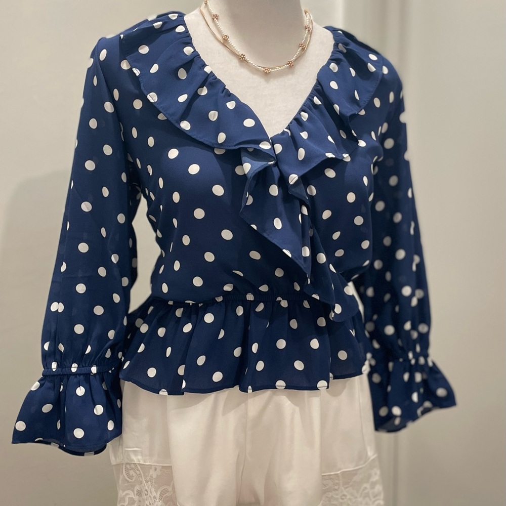 LIKE NEW Forever 21 F21 Navy Blue & White Polka Dot Ruffle Blouse - S
